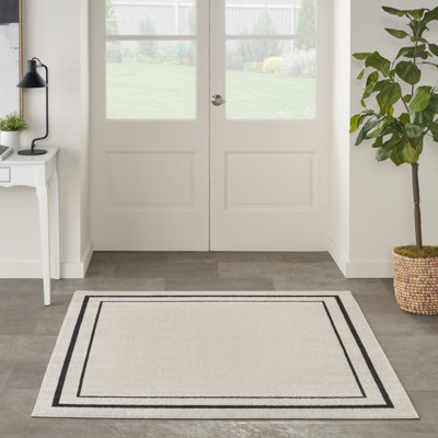 Tapis intérieur / extérieur noir Nourison Essentials Ivory