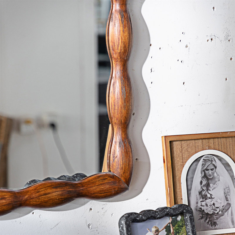 Miroir mural en bois pleine grandeur