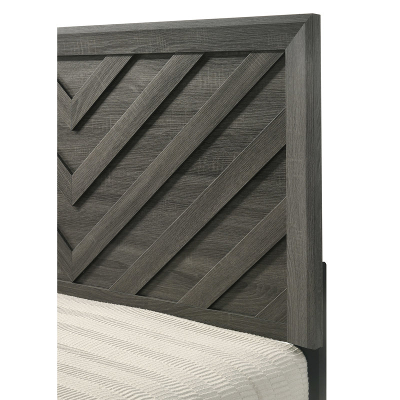 Cadre de grand lit avec motif géométrique, finition gris rustique et style contemporain pour le décor de la chambre à coucher