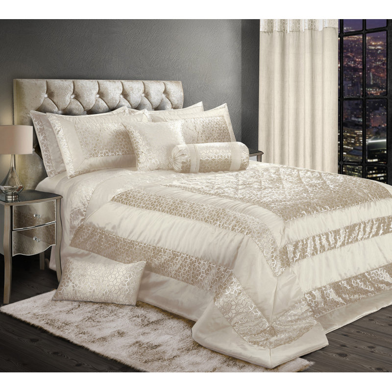 Eckelman Luxury Metallic Geometric Foil Pattern Bedspread, 264 x 254 cm