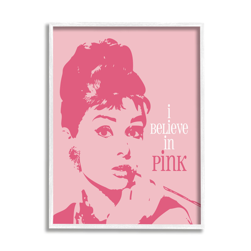 «Believe In Pink» Audrey Hepburn, L 11 po x H 11 po, Giclée encadrée blanc bord de mer