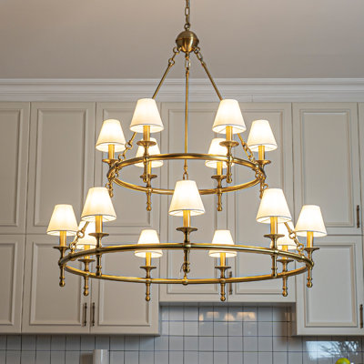Lustre 47 pouces à 15 lumières à deux niveaux en laiton rétro avec abat-jour en tissu blanc pour hauts plafonds et grandes pièces				