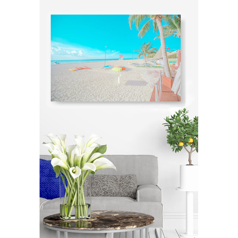 «Mccutchen Chroma Key Kismet Beach», impression sur toile tendue, H 26 po x l 50 po x P 1,5 po