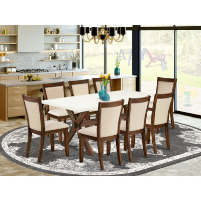 L'ensemble de mobilier de salle à manger 9 pièces comprend une table de salle à manger rectangulaire avec pieds en X et 8 chaises Parsons en lin beige clair, jacobin vieilli