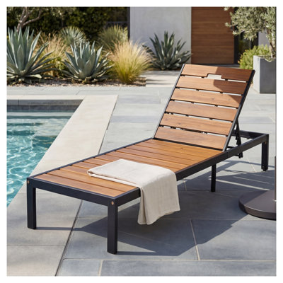 Chaise longue d'extérieur en bois d'acacia avec dossier réglable à 6 positions, finition noire et naturelle