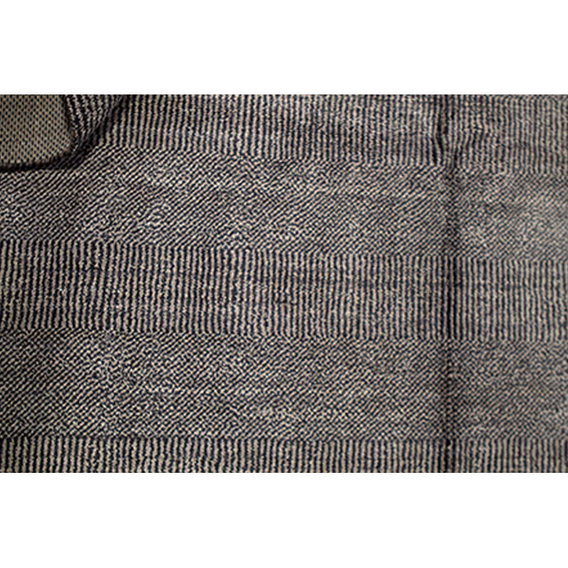 Area Rug in Gray