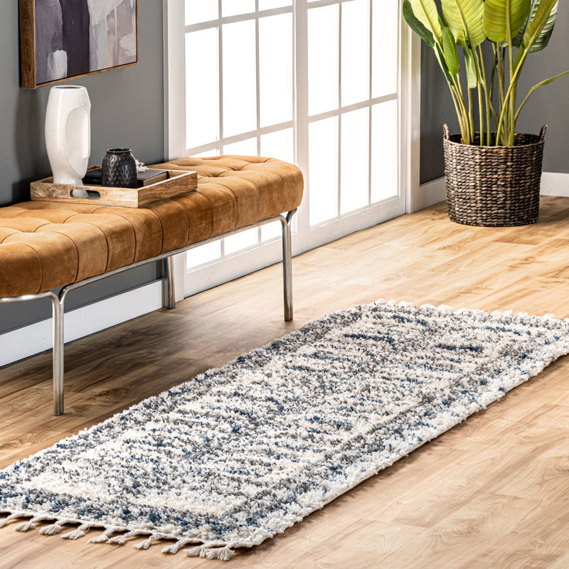 Geometric Indoor Rug, Runner 2' 8" x 8' 8"