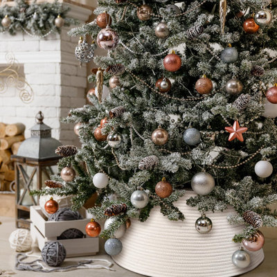 Collet d'arbre de Noël en corde de coton, jupe d'arbre tissé moderne de 28 pouces - décor de maison de campagne festonnée pour arbre de Noël artificiel de 7,5 pi 7 pi, maison de vacances rustique