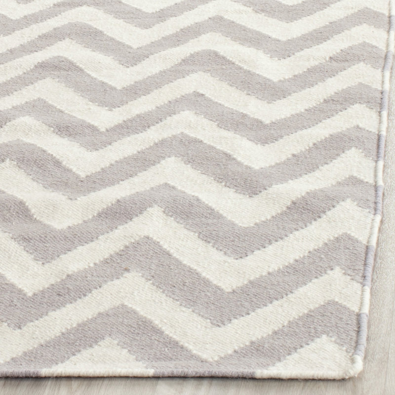 Mars Chevron Wool Hand Woven Area Rug, Rectangle 122 x 183 cm