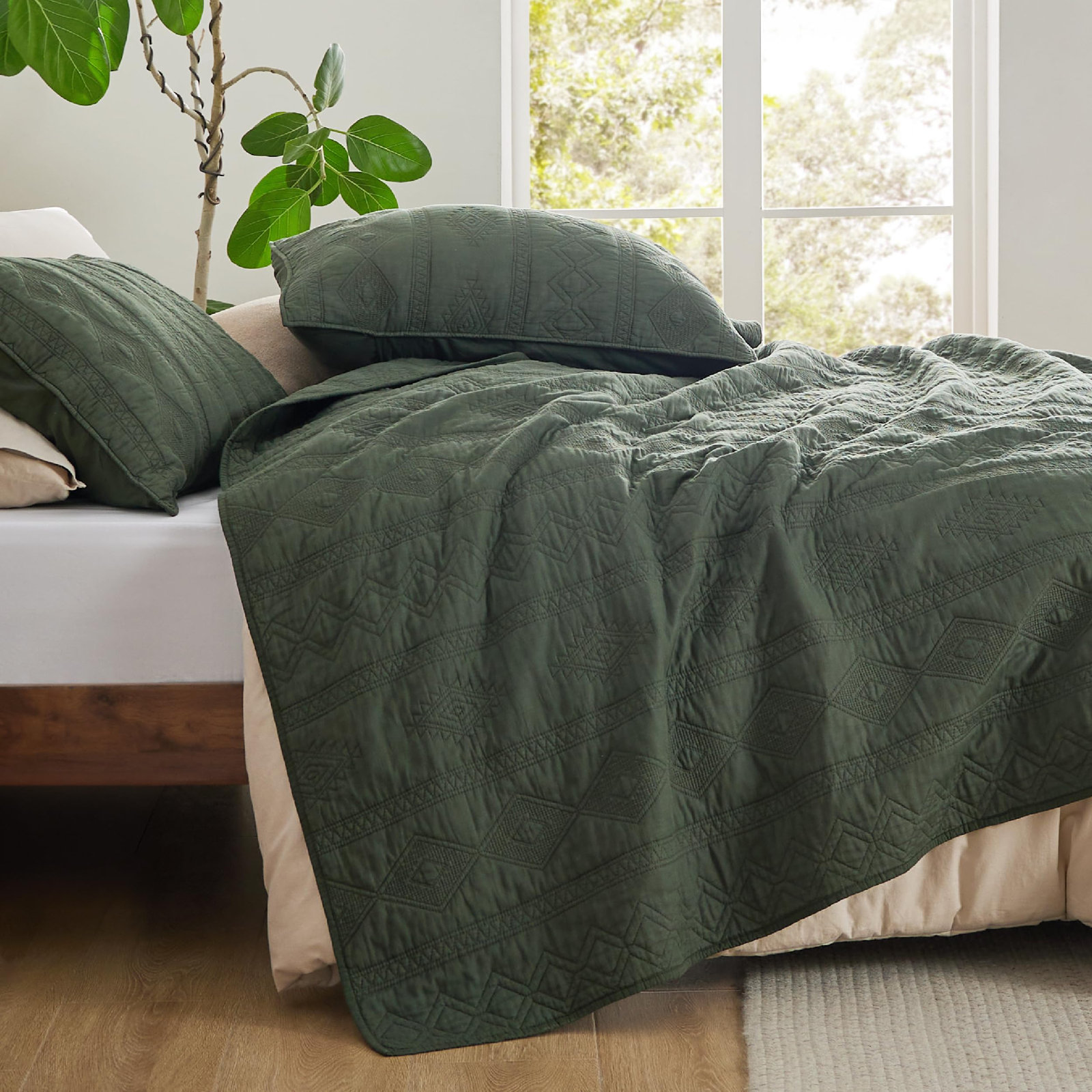Alberta Cotton Coverlet Set, Beetle, King Quilt + 2 Shams