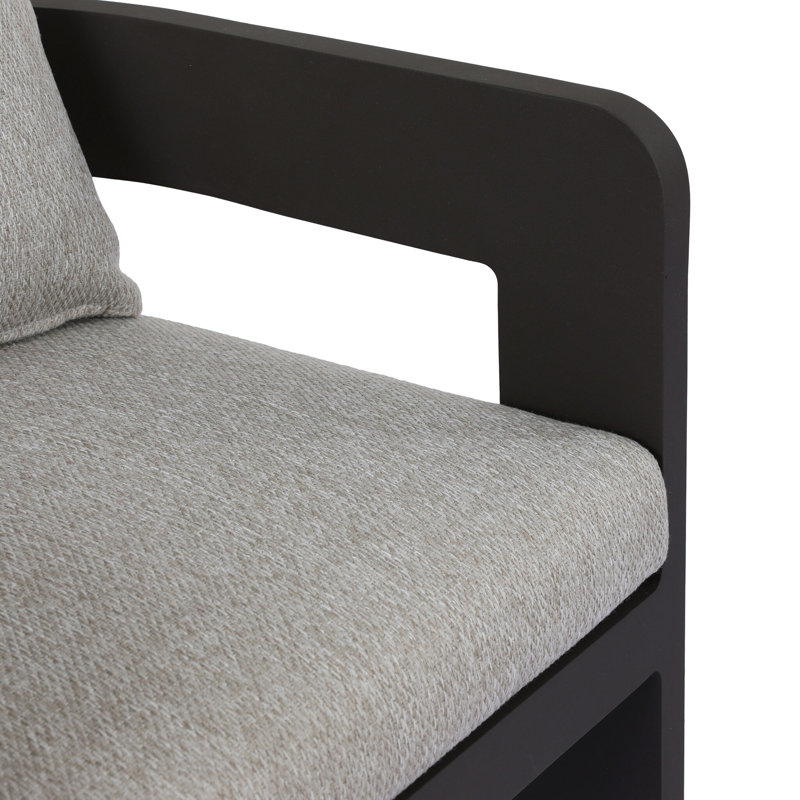 Chaise de patio avec coussin Fika, Concha brouillard / gris foncé