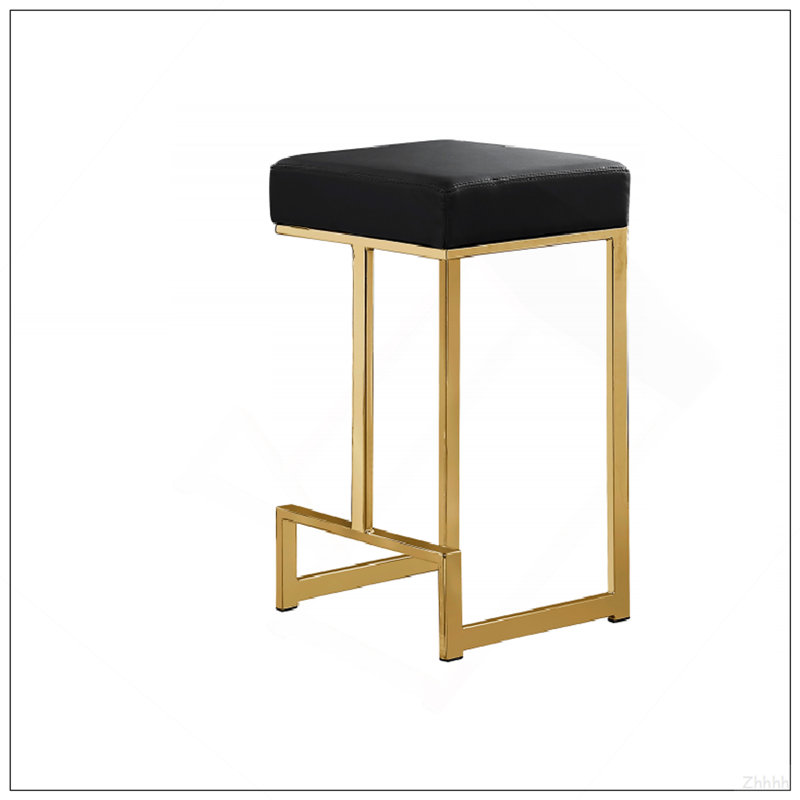 Tabouret à hauteur de comptoir en métal noir et simili cuir de 25 po de hauteur avec base dorée (ensemble de 2), Gold
