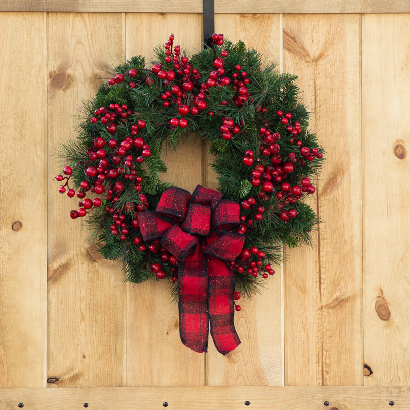 Couronne en soie Berry and Pinecone, H 24 po x l 24 po x p 6 po