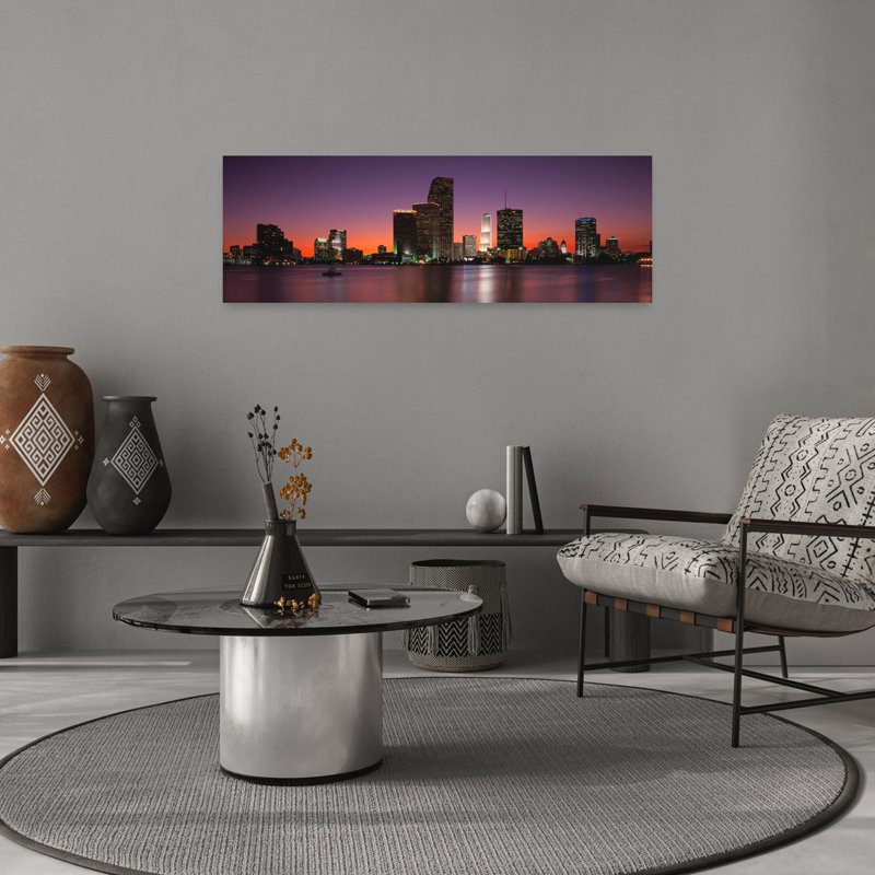 «Dusk Biscayne Bay & Skyline», Miami, Floride, États-Unis, art abstrait coloré de la ville contemporaine, H 12 po x l 36 po
