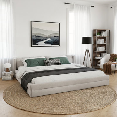 Structure de lit tapissier très grand avec tissu en chenille épais, tête de lit confortable et fabrication solide pour les chambres modernes