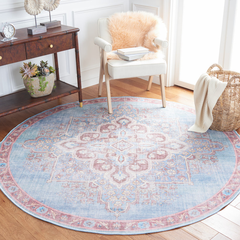 Serapi Performance Machine Washable Oriental Rug, Round 6'7"