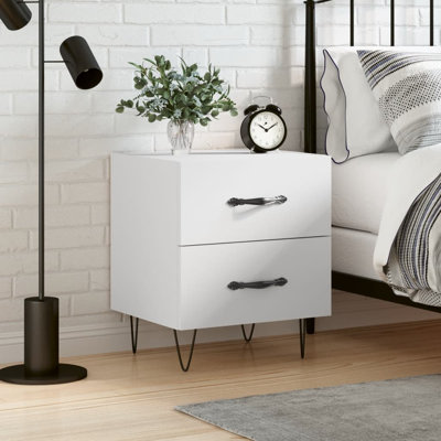 Introduce an air of modern charm to your interior with these bedside cabinets!