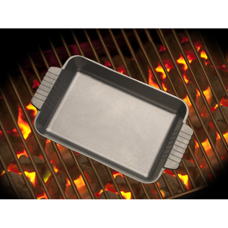 WLAR Wilton Armetale Gourmet Grillware Griddle with Handles, 18.5