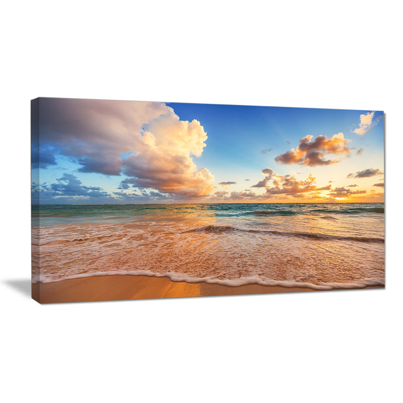 «Beautiful Cloudscape over Beach», reproduction de photo sur toile tendue, H 28 po x l 60 po