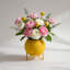 Vase en céramique mat avec support en métal doré - petit vase à fleurs rond pour tablette, bureau et table de salle à manger-130371392