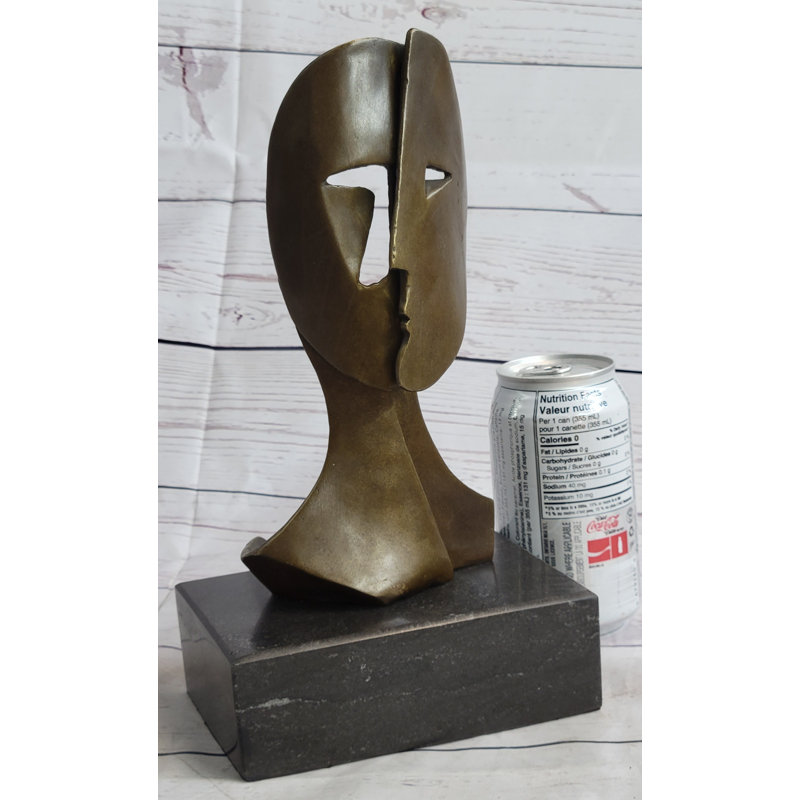 Carnanreagh, visages d'art par buste de Picasso