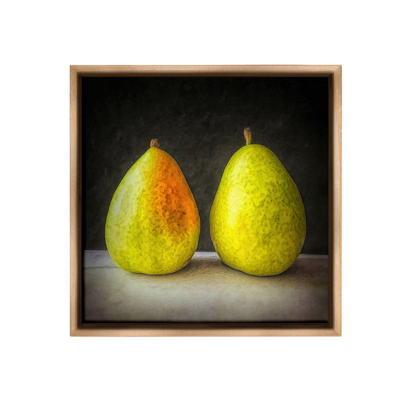 «Pear Duo Still Life» sur, H 25 po x l 25 po, Cadre flottant orme Montalcino