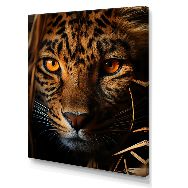 «Leopard Golden Stalker Portrait Gaze II», reproduction sur toile, H 32 po x l 24 po x P 1 po, Toile tendue