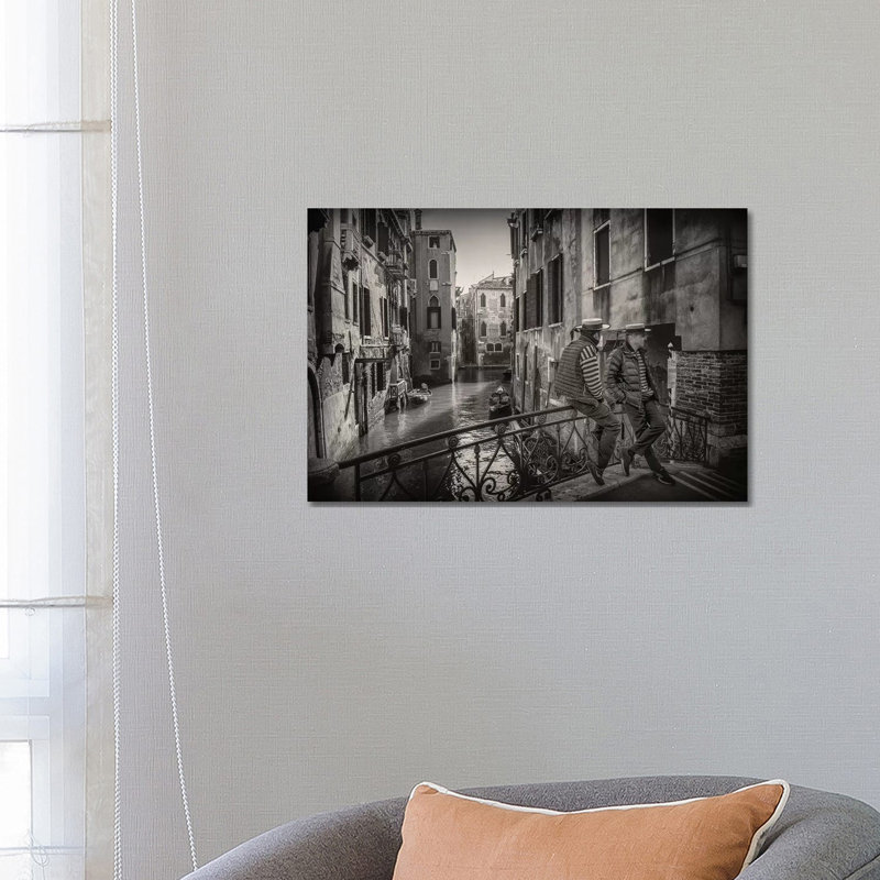 Gondolieri 1 Piece Wrapped Canvas Wall Art, 66.04 cm H x 45.72 cm W x 3.175 cm D