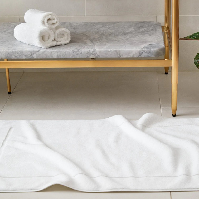 Simple Border Bath Sheet Set Of 2