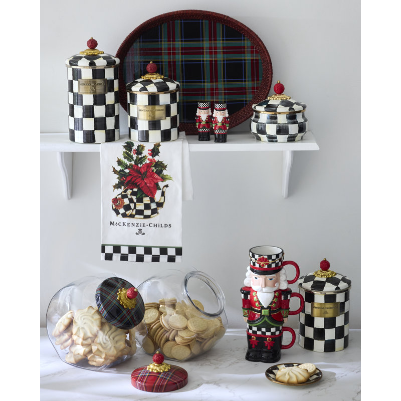 Classic Courtly Nutcracker Salt And Pepper Set