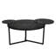 Table basse contemporaine avec deux tablettes, surface en faux marbre, base à trépied, bords arrondis, noir mat, style moderne et solide avec tablettes, surfaces, coins en métal pour trépied,