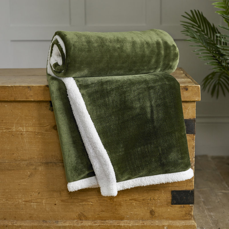 Sherpa Throw, Olive