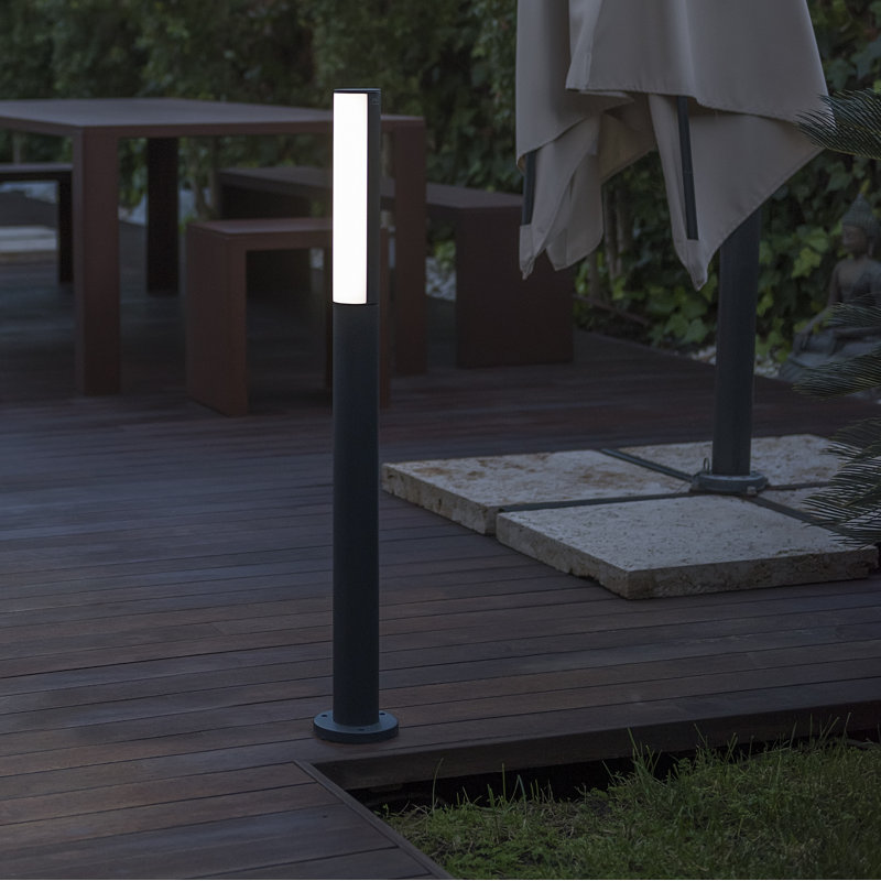 Mullikin Aluminium, 90cm H x 6.5cm diameter
