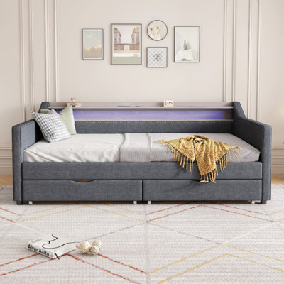 Lit de jour avec 2 tiroirs de rangement et tablette à 2 niveaux et chargeur sans fil / port USB / Type-C, structure de lit de jour rembourrée en lin moderne avec lumière DEL intelligente pour le salon, appartement