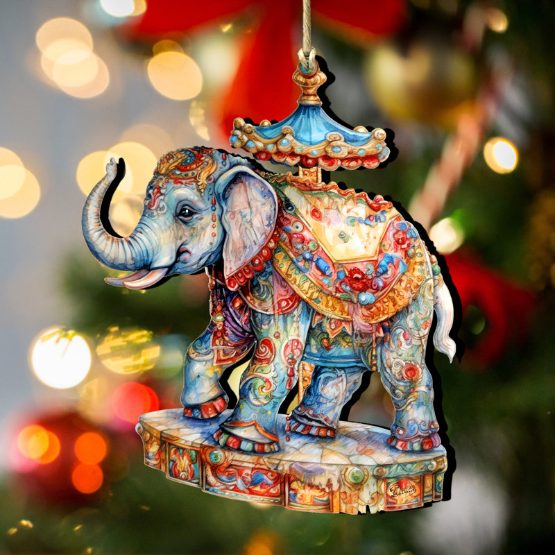 Ornement en bois «Carousel Elephant» par G. Debrekht