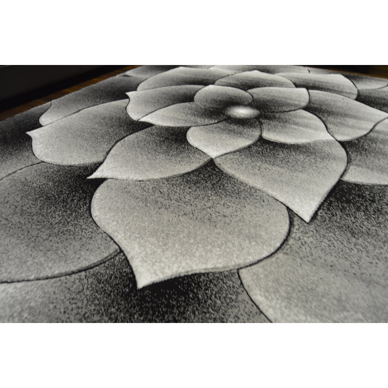 Stinson Floral Indoor Rug