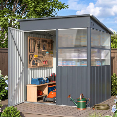 Abri de jardin adossé de 1,80 m x 1,80 m, en acier galvanisé avec panneaux translucides et porte verrouillable, idéal pour terrasse et jardin.