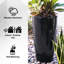 Pot de fleurs en plastique avec réservoir-87829422