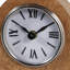 Horloge décorative en bois de manguier avec base en métal pour le style de bureau
