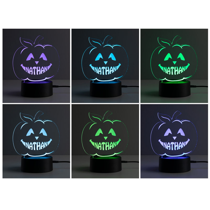 Jack O Lantern, citrouille et veilleuse d'Halloween à DEL avec nom personnalisé gravé au laser sur un insert en acrylique