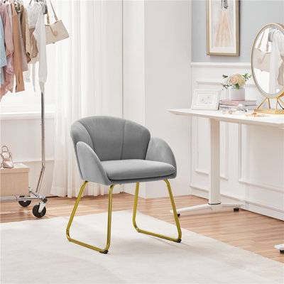 Fauteuil d'appoint moderne Fitchburg 30"H en velours avec dossier capitonné et pieds en métal