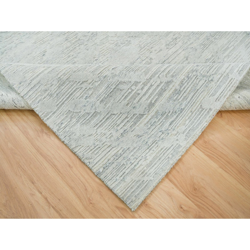 6'x9'3" Ivory and Light Grey Pure Wool Hand Knotted Oriental Rug 2C69A0C9102D450CB715BD9EDF00D422