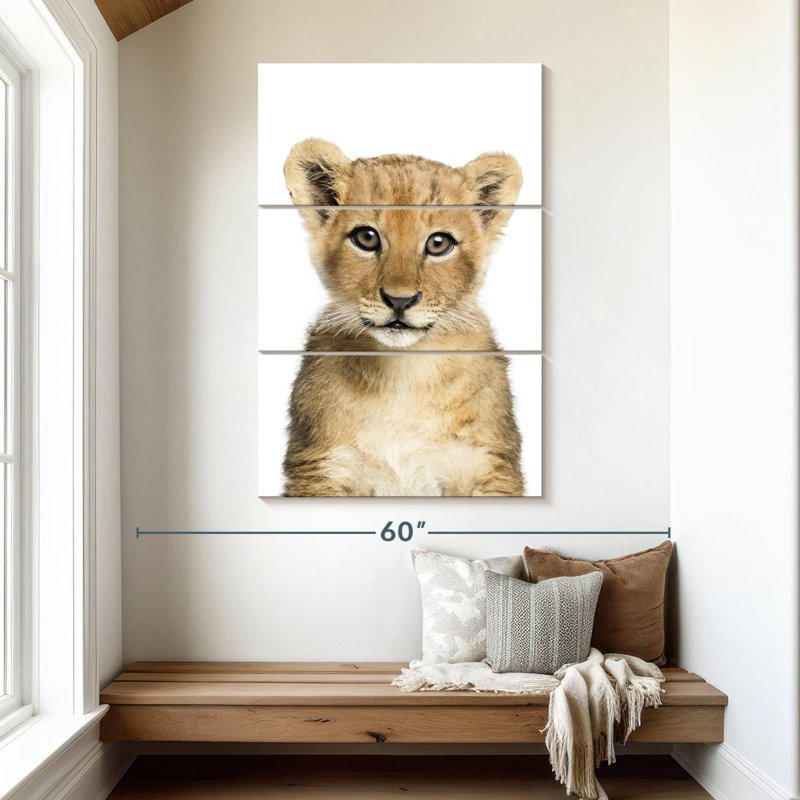 Adorable bébé lion Brampt, H 50 po x l 32 po