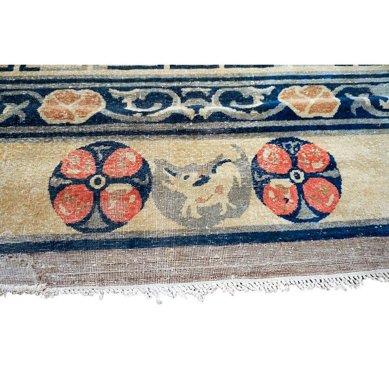 Big Antique Light Ivory Color Chinese Dragon Medallion Knotted Pile Rug