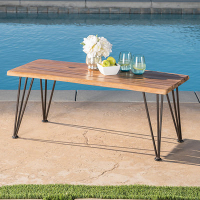 Table basse de style rustique en bois et fer 18 po x 43 po 18 po, aspect industriel avec pieds en métal
