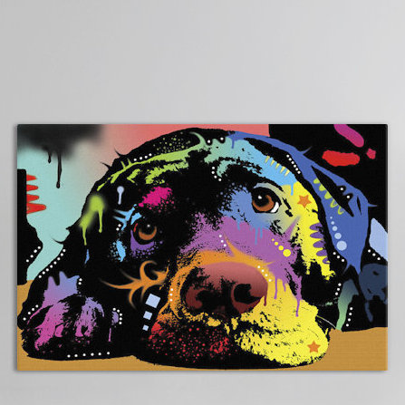 « Lying Lab » par Dean Russo, impression sur toile tendue, H 26 po x l 40 po x P 1,5 po, Toile tendue