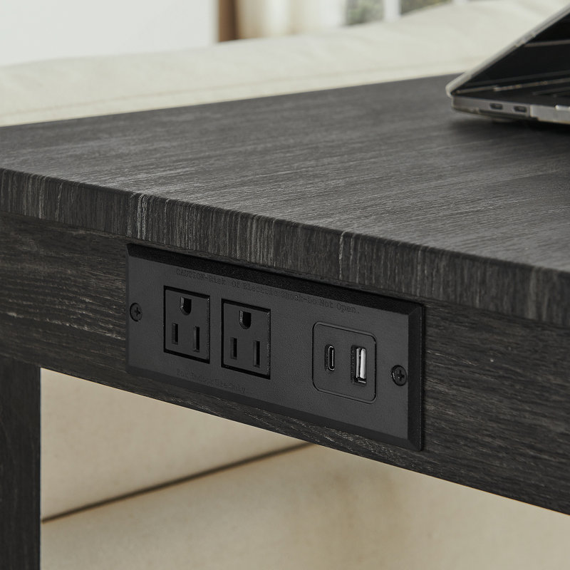 Ensemble de table de bar fonctionnel avec prise de courant et tabourets rembourrés, parfait pour manger, travailler et recevoir dans divers espaces de vie.