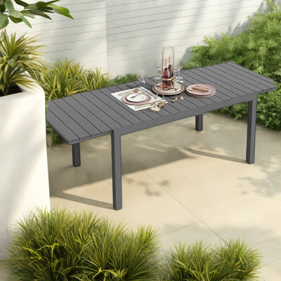 Tables de patio extensibles Modern, table de salle à manger en métal gris de 60 à 88 pouces