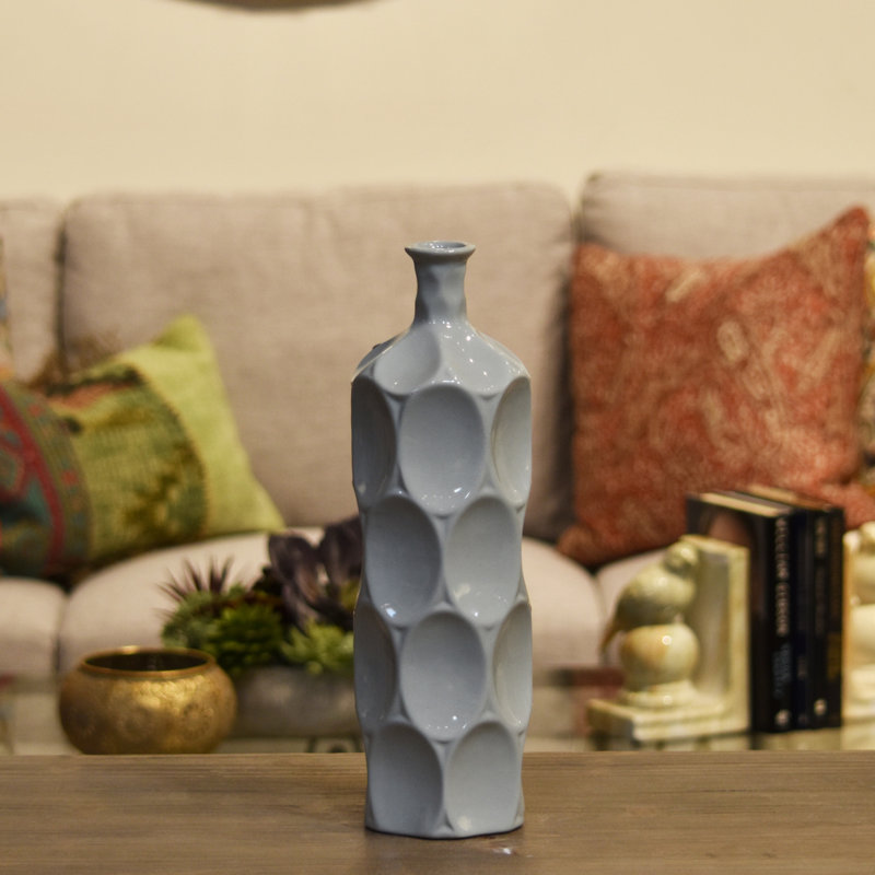 Vase de table 17,75 po Eaglin, H 17,78 po x l 4,75 po x p 4,75 po, Gris