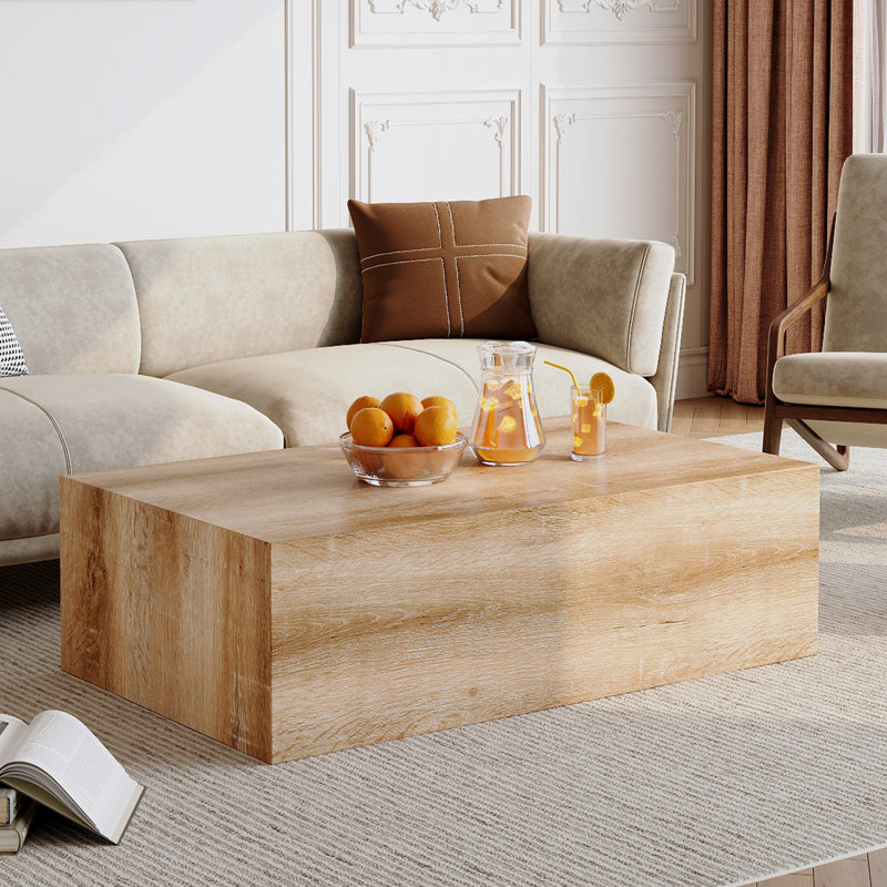 Table basse en bois, Bois jaune clair